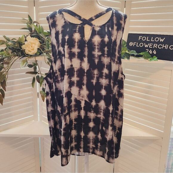 TORRID BLACK TIE DYE SUMMER TANK SIZE 4X - Picture 1 of 5